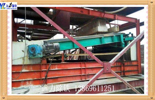 濕式平板磁選機，內(nèi)蒙古濕式強磁平板式磁選機_內(nèi)蒙古濕式強磁平板式磁選機永磁排列圖工作原理_選礦規(guī)格參數(shù)及執(zhí)行標準